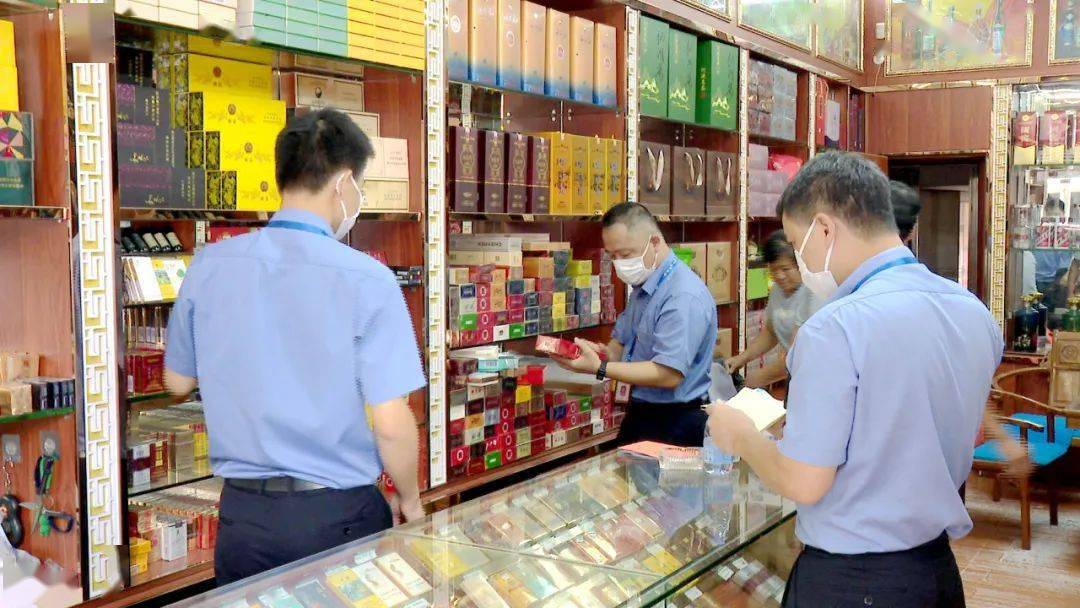 打击违法行为，保护未成年人健康 全省首例河源一便利店向未成年人售烟被罚